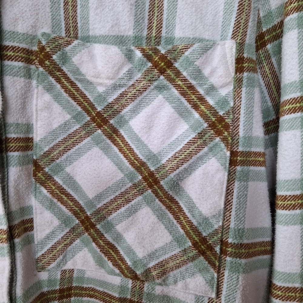 Aerie Womens Plaid Long Sleeve  Button Down Flannel. Size S - Picture 3 of 6